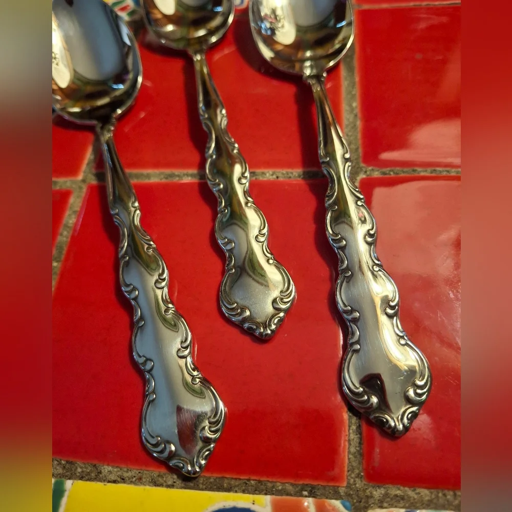 Oneida Stainless Steel Teaspoons 